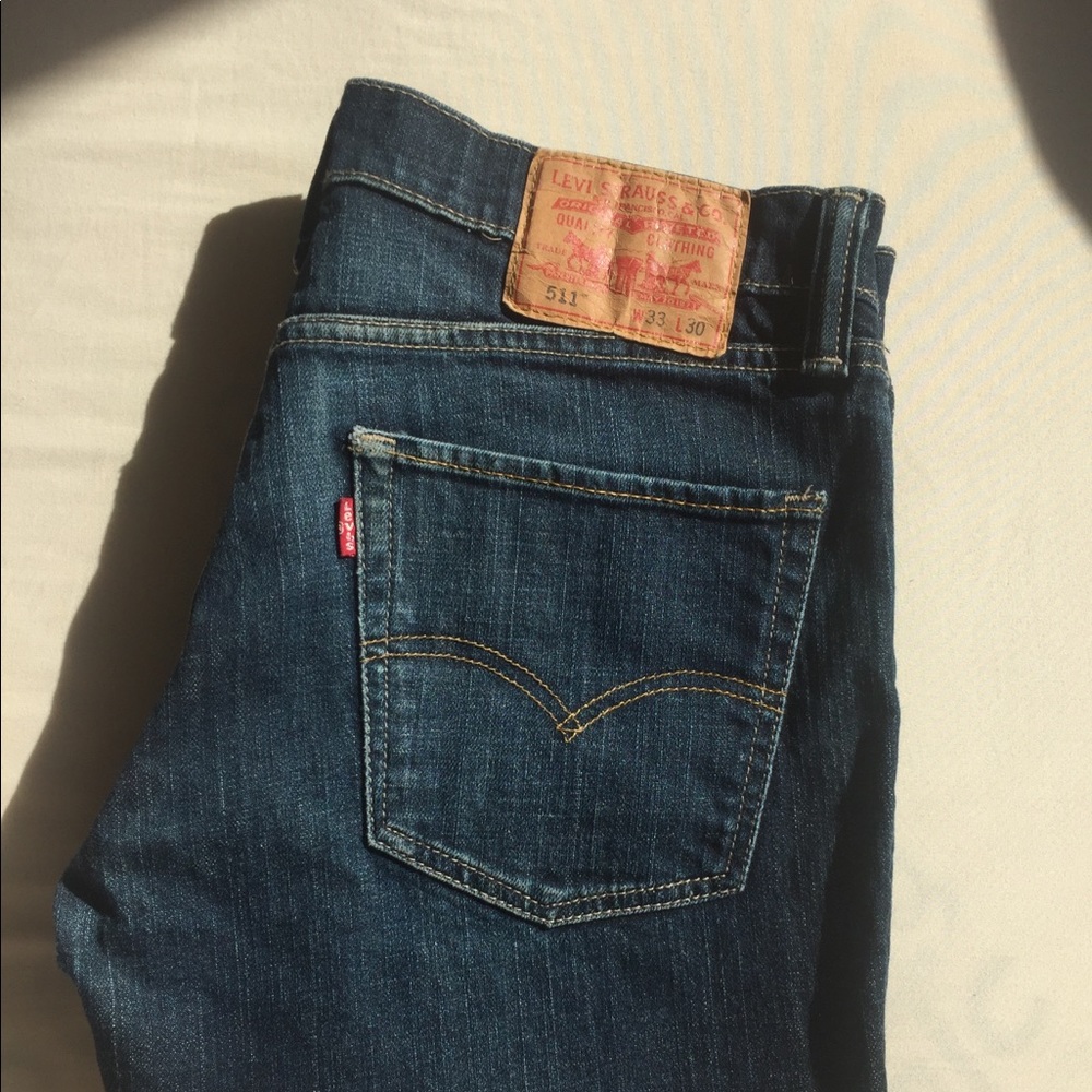 ONE HOUR SALE! Levis 511 Slim Fit